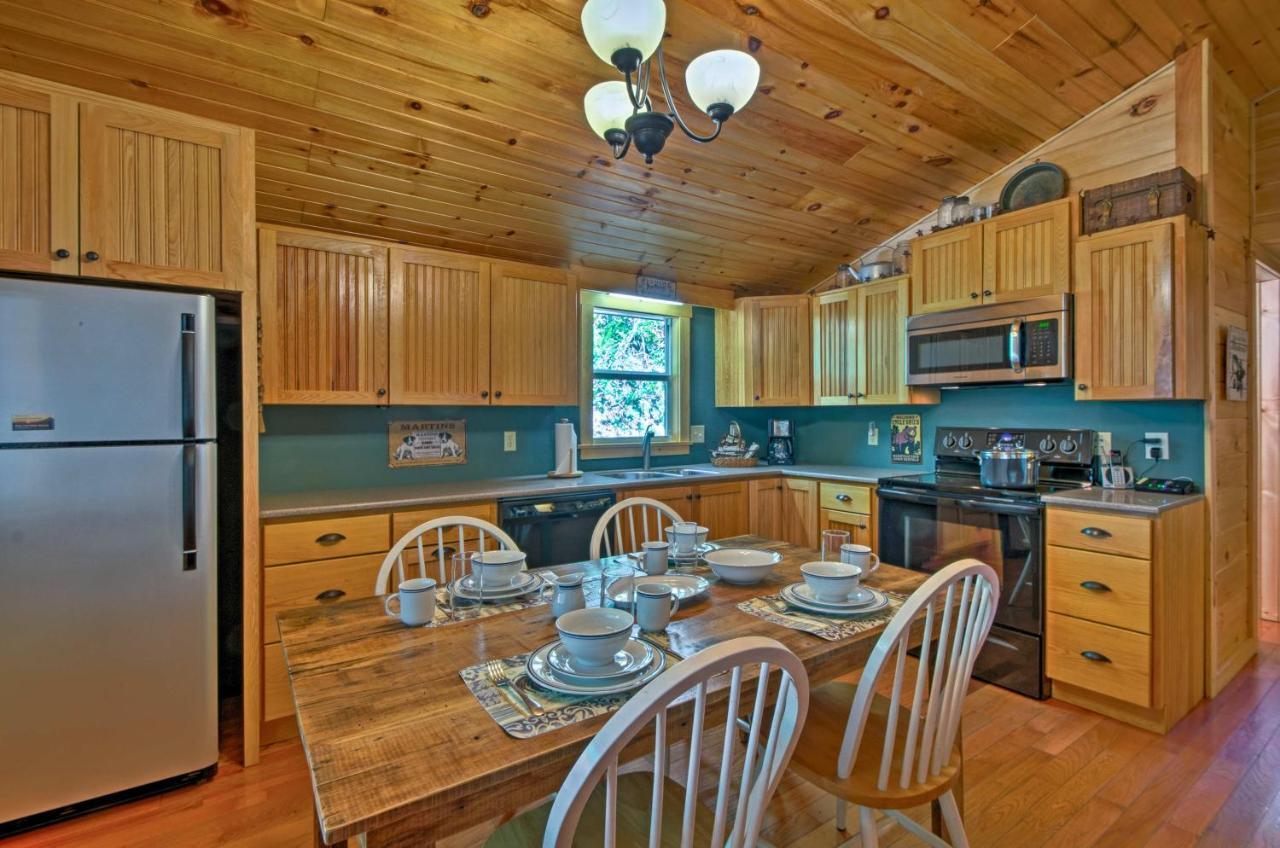 Bryson City Cabin With Fire Pit On Coopers Creek! Eksteriør bilde